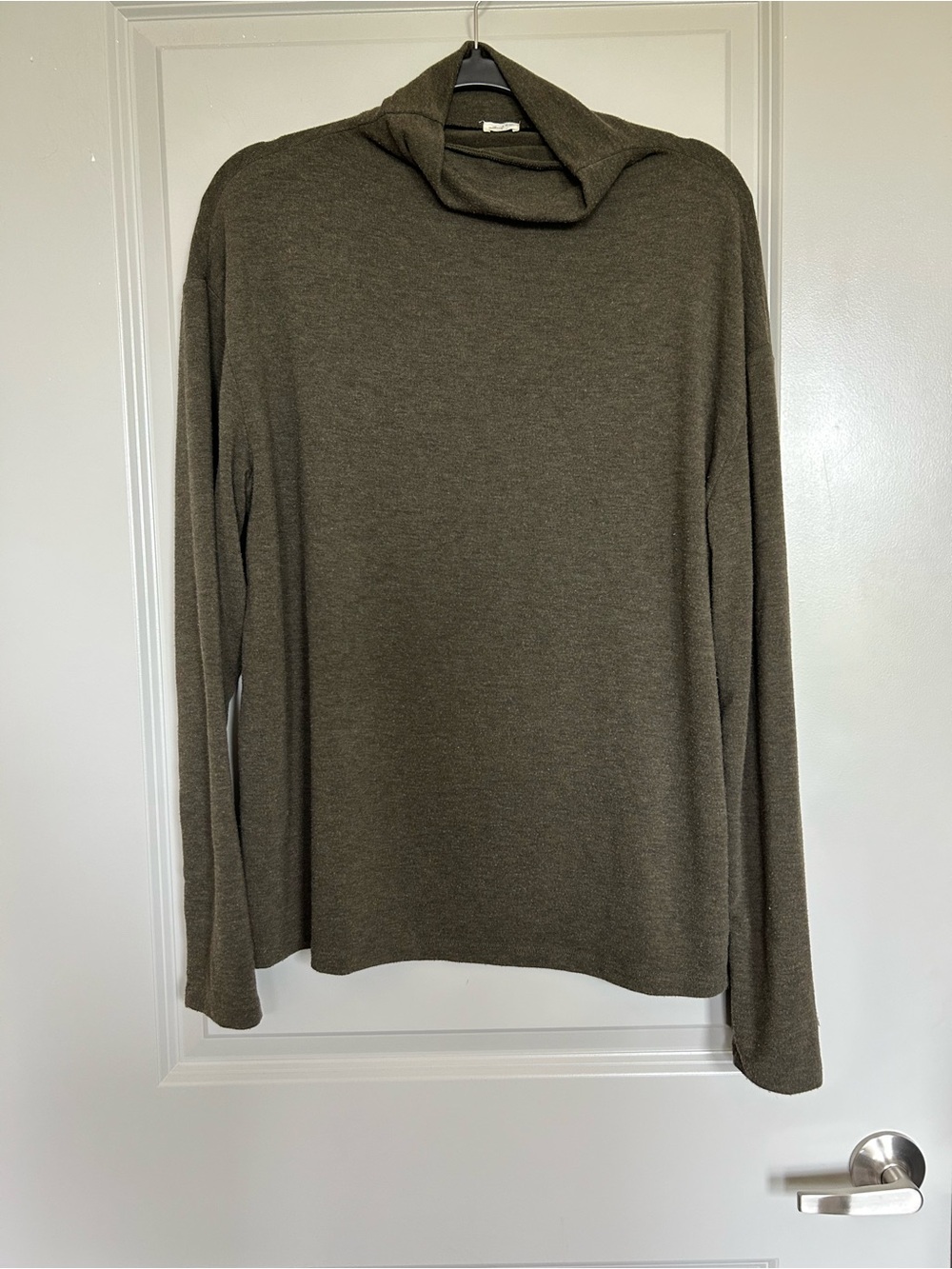 Aritzia Wilfred Free Olive Green Mock Neck Sweater
